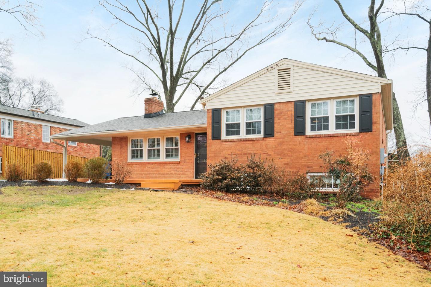 1121 WESTMORELAND RD, ALEXANDRIA, Virginia 22308, 4 Bedrooms Bedrooms, 7 Rooms Rooms,3 BathroomsBathrooms,Residential,For sale,1121 WESTMORELAND RD,VAFX2292030 MLS # VAFX2292030