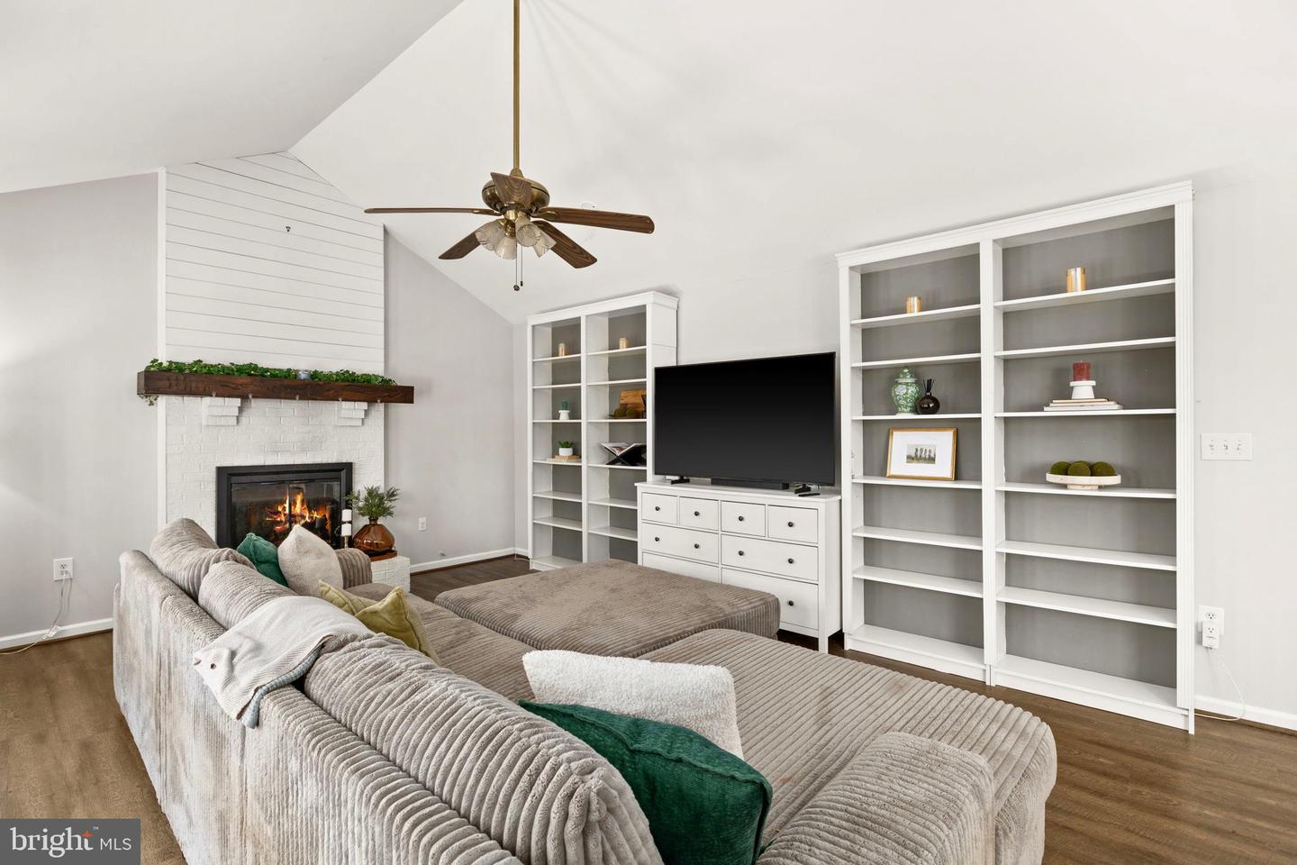 5 APPLE BLOSSOM CT, STAFFORD, Virginia 22554, 4 Bedrooms Bedrooms, 14 Rooms Rooms,2 BathroomsBathrooms,Residential,For sale,5 APPLE BLOSSOM CT,VAST2046334 MLS # VAST2046334