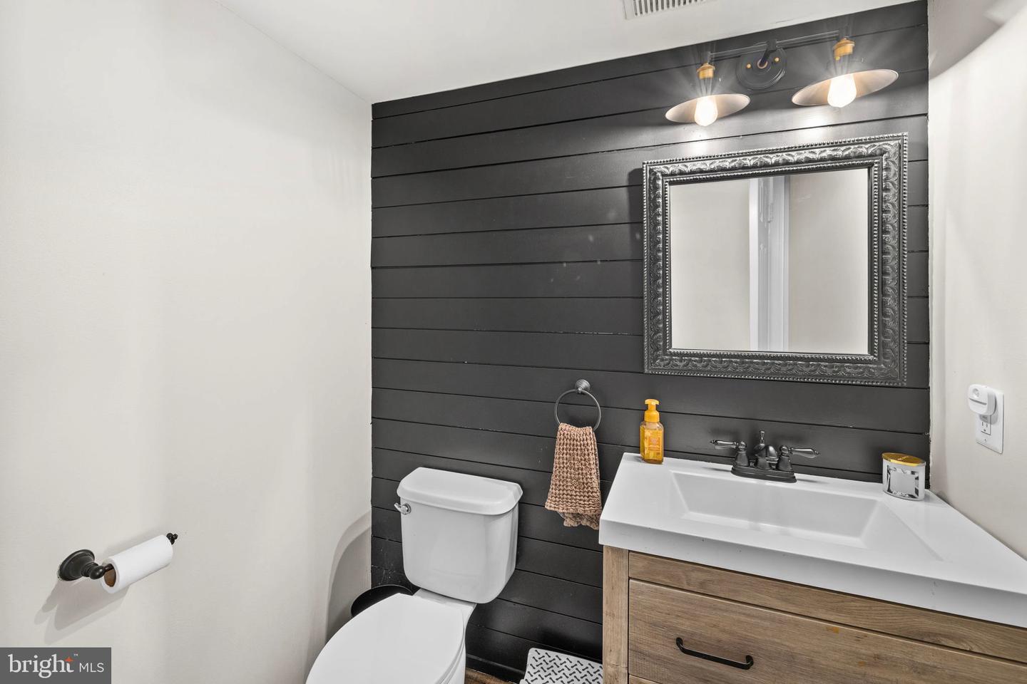 5 APPLE BLOSSOM CT, STAFFORD, Virginia 22554, 4 Bedrooms Bedrooms, 14 Rooms Rooms,2 BathroomsBathrooms,Residential,For sale,5 APPLE BLOSSOM CT,VAST2046334 MLS # VAST2046334