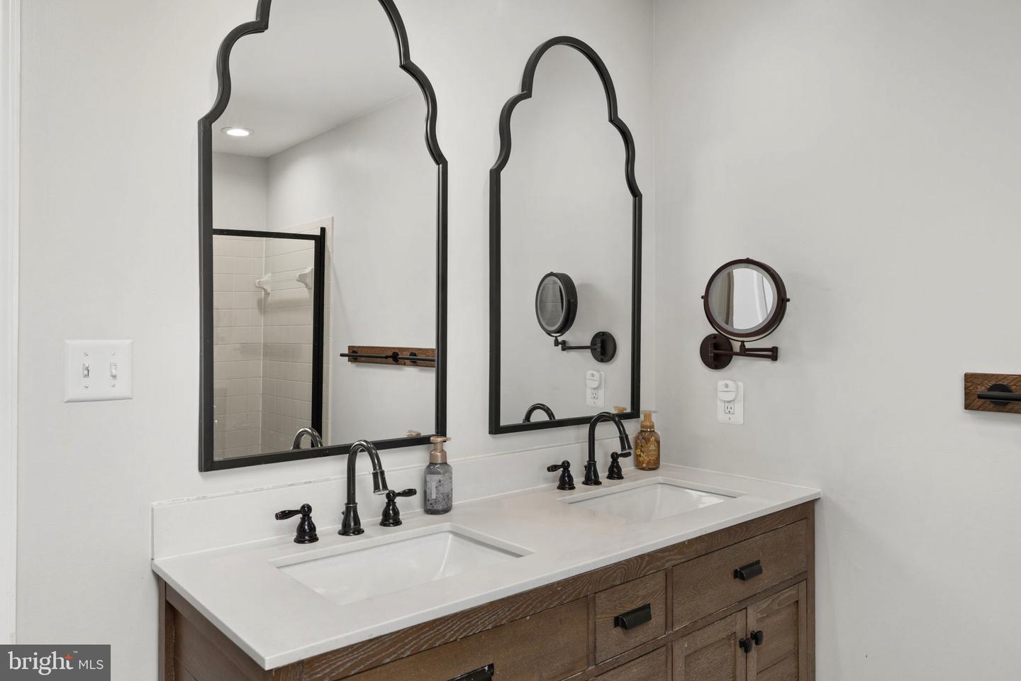 5 APPLE BLOSSOM CT, STAFFORD, Virginia 22554, 4 Bedrooms Bedrooms, 14 Rooms Rooms,2 BathroomsBathrooms,Residential,For sale,5 APPLE BLOSSOM CT,VAST2046334 MLS # VAST2046334