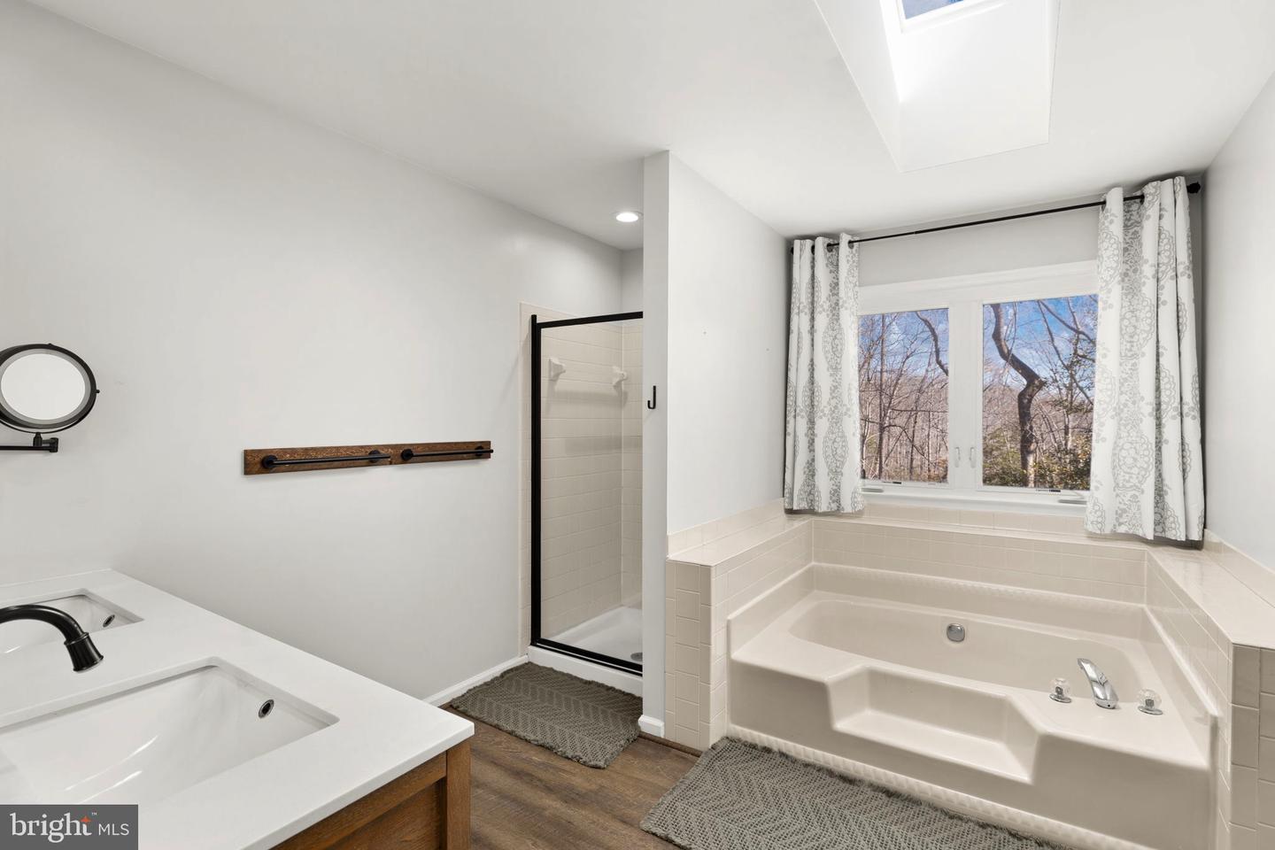 5 APPLE BLOSSOM CT, STAFFORD, Virginia 22554, 4 Bedrooms Bedrooms, 14 Rooms Rooms,2 BathroomsBathrooms,Residential,For sale,5 APPLE BLOSSOM CT,VAST2046334 MLS # VAST2046334