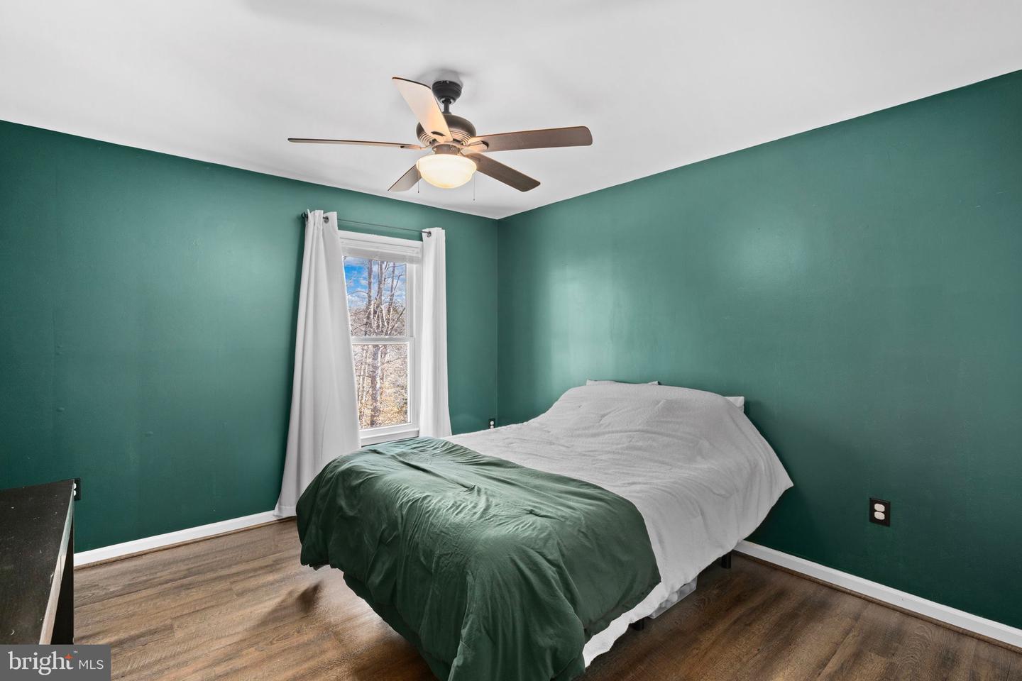 5 APPLE BLOSSOM CT, STAFFORD, Virginia 22554, 4 Bedrooms Bedrooms, 14 Rooms Rooms,2 BathroomsBathrooms,Residential,For sale,5 APPLE BLOSSOM CT,VAST2046334 MLS # VAST2046334