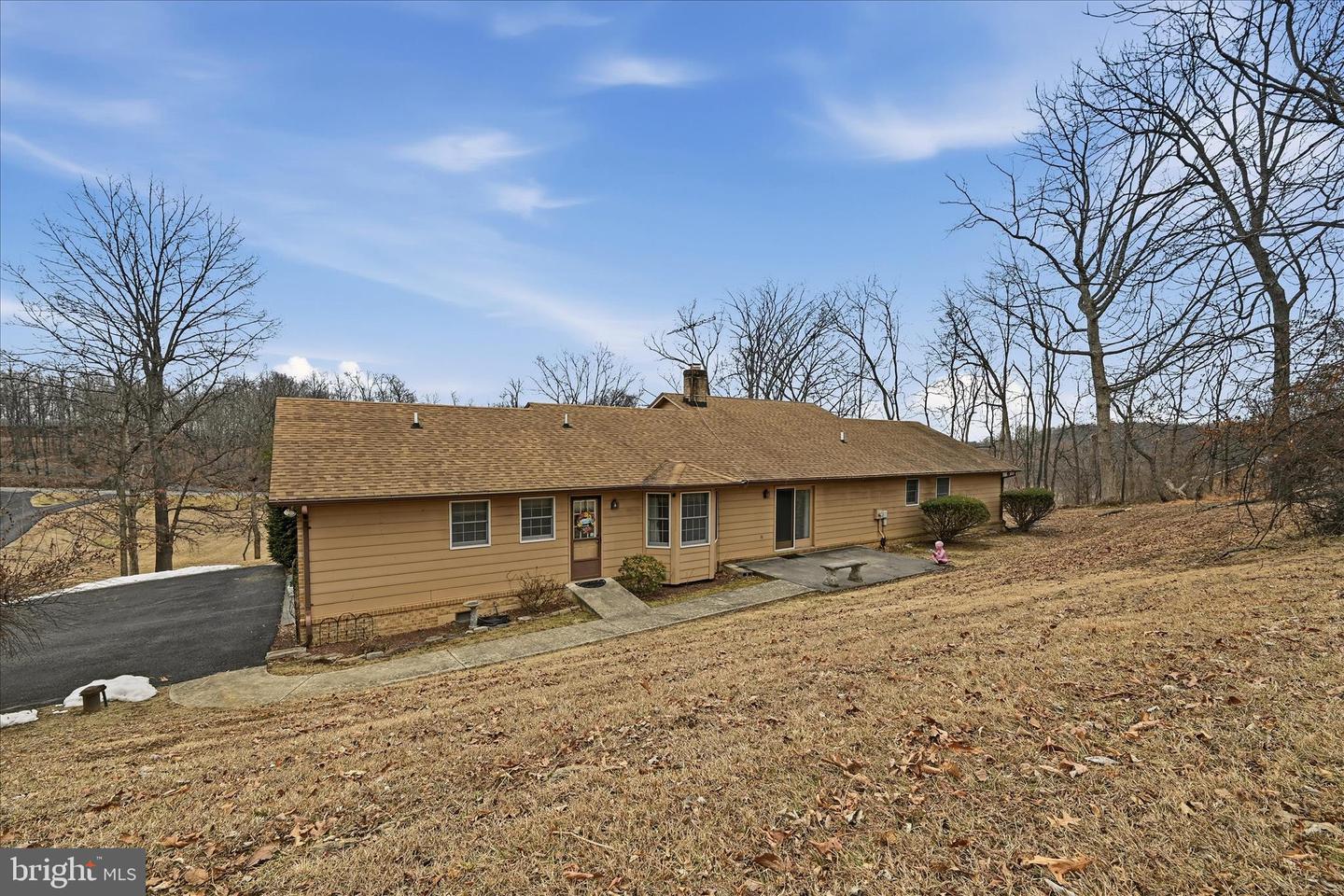 138 GLOUCESTER DR, WINCHESTER, Virginia 22603, 3 Bedrooms Bedrooms, ,2 BathroomsBathrooms,Residential,For sale,138 GLOUCESTER DR,VAFV2039718 MLS # VAFV2039718