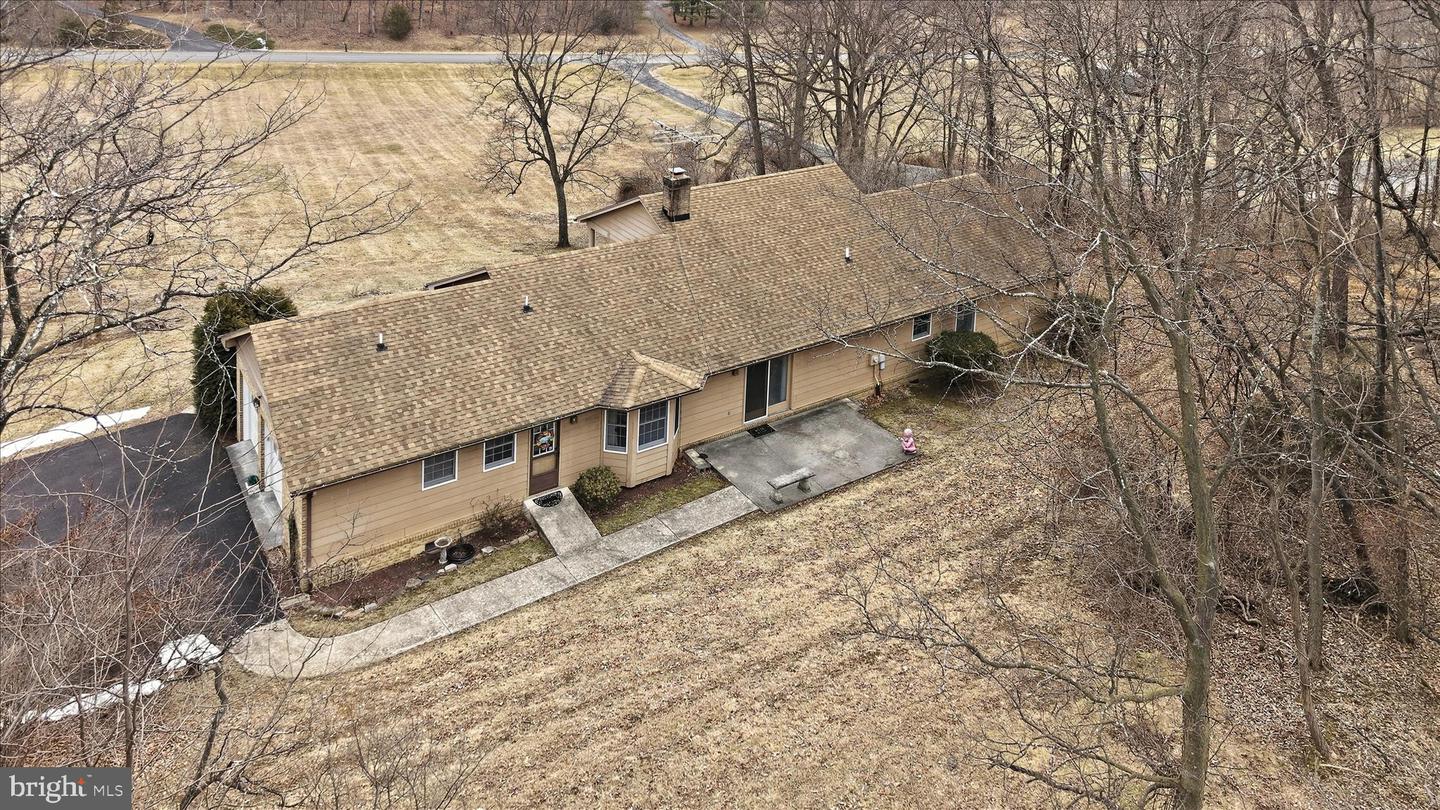 138 GLOUCESTER DR, WINCHESTER, Virginia 22603, 3 Bedrooms Bedrooms, ,2 BathroomsBathrooms,Residential,For sale,138 GLOUCESTER DR,VAFV2039718 MLS # VAFV2039718