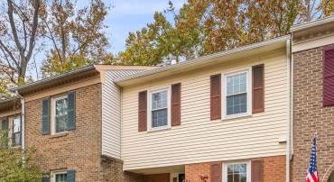 6045 CROWN ROYAL CIR, ALEXANDRIA, Virginia 22310, 2 Bedrooms Bedrooms, ,2 BathroomsBathrooms,Residential,For sale,6045 CROWN ROYAL CIR,VAFX2292092 MLS # VAFX2292092