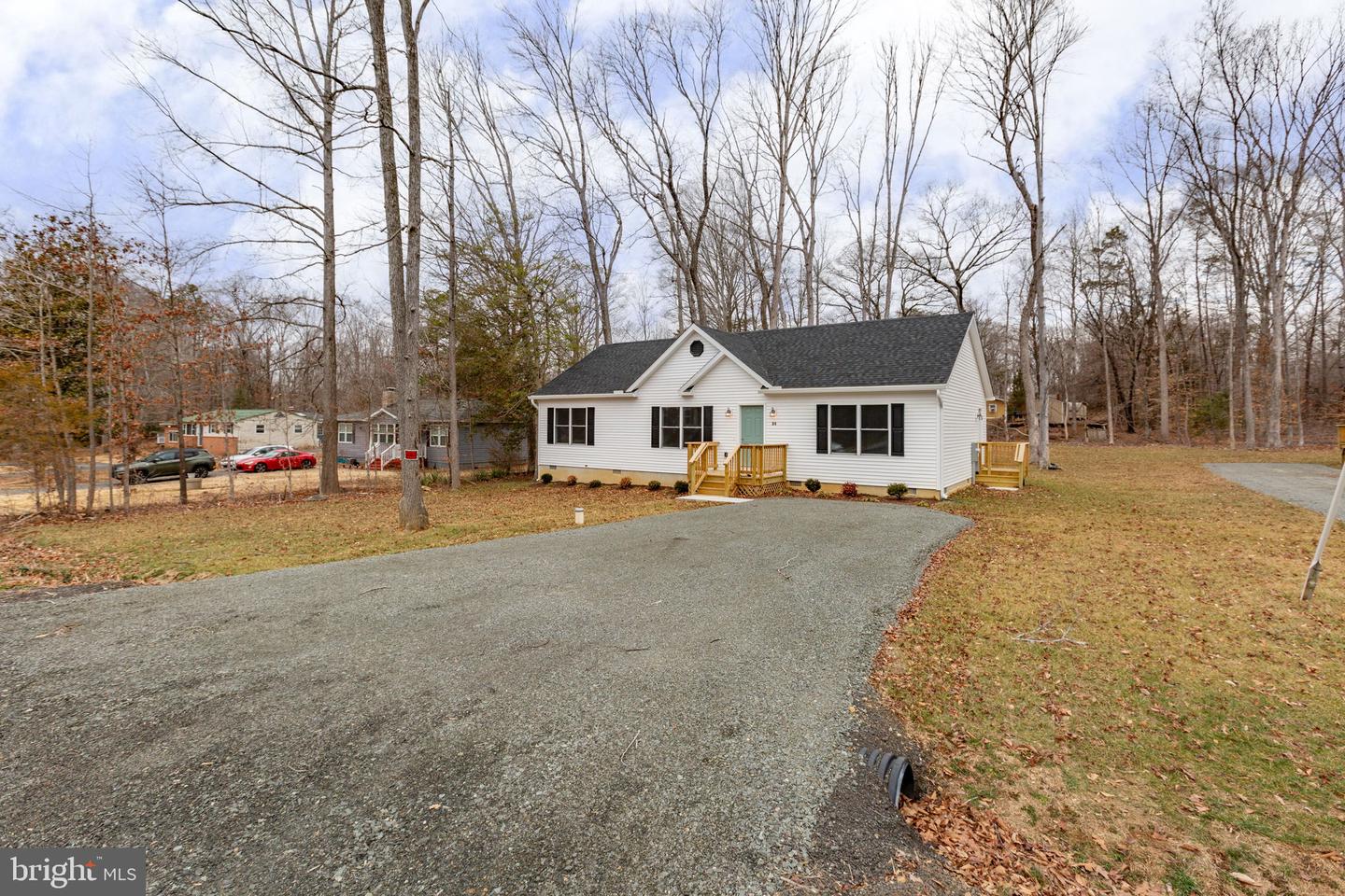 24 BREEZY HILL DR, STAFFORD, Virginia 22556, 3 Bedrooms Bedrooms, ,2 BathroomsBathrooms,Residential,For sale,24 BREEZY HILL DR,VAST2046374 MLS # VAST2046374