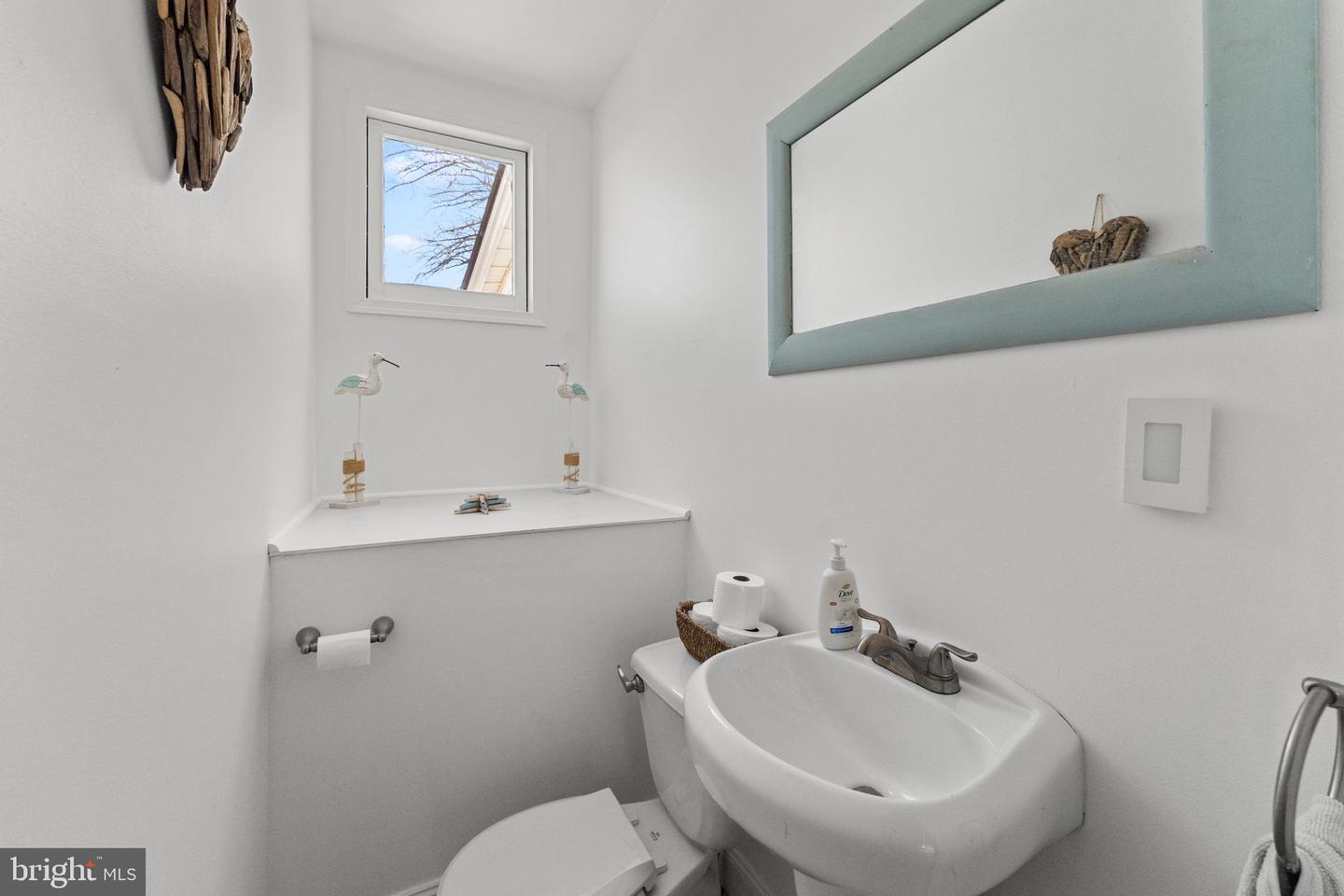 522 FELTON RD, DELTAVILLE, Virginia 23043, 5 Bedrooms Bedrooms, 10 Rooms Rooms,4 BathroomsBathrooms,Residential,For sale,522 FELTON RD,VAMX2000288 MLS # VAMX2000288