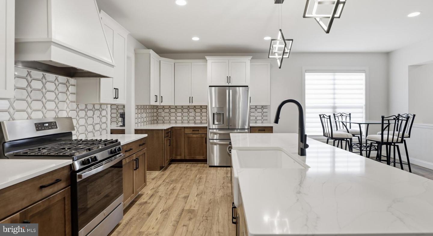 12108 GRANDVIEW HILL CT, ASHLAND, Virginia 23005, 3 Bedrooms Bedrooms, 11 Rooms Rooms,2 BathroomsBathrooms,Residential,For sale,12108 GRANDVIEW HILL CT,VAHA2001130 MLS # VAHA2001130