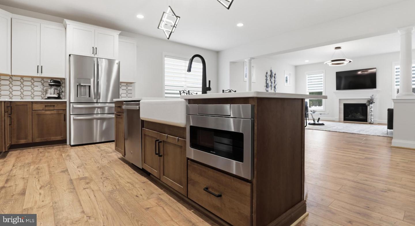 12108 GRANDVIEW HILL CT, ASHLAND, Virginia 23005, 3 Bedrooms Bedrooms, 11 Rooms Rooms,2 BathroomsBathrooms,Residential,For sale,12108 GRANDVIEW HILL CT,VAHA2001130 MLS # VAHA2001130