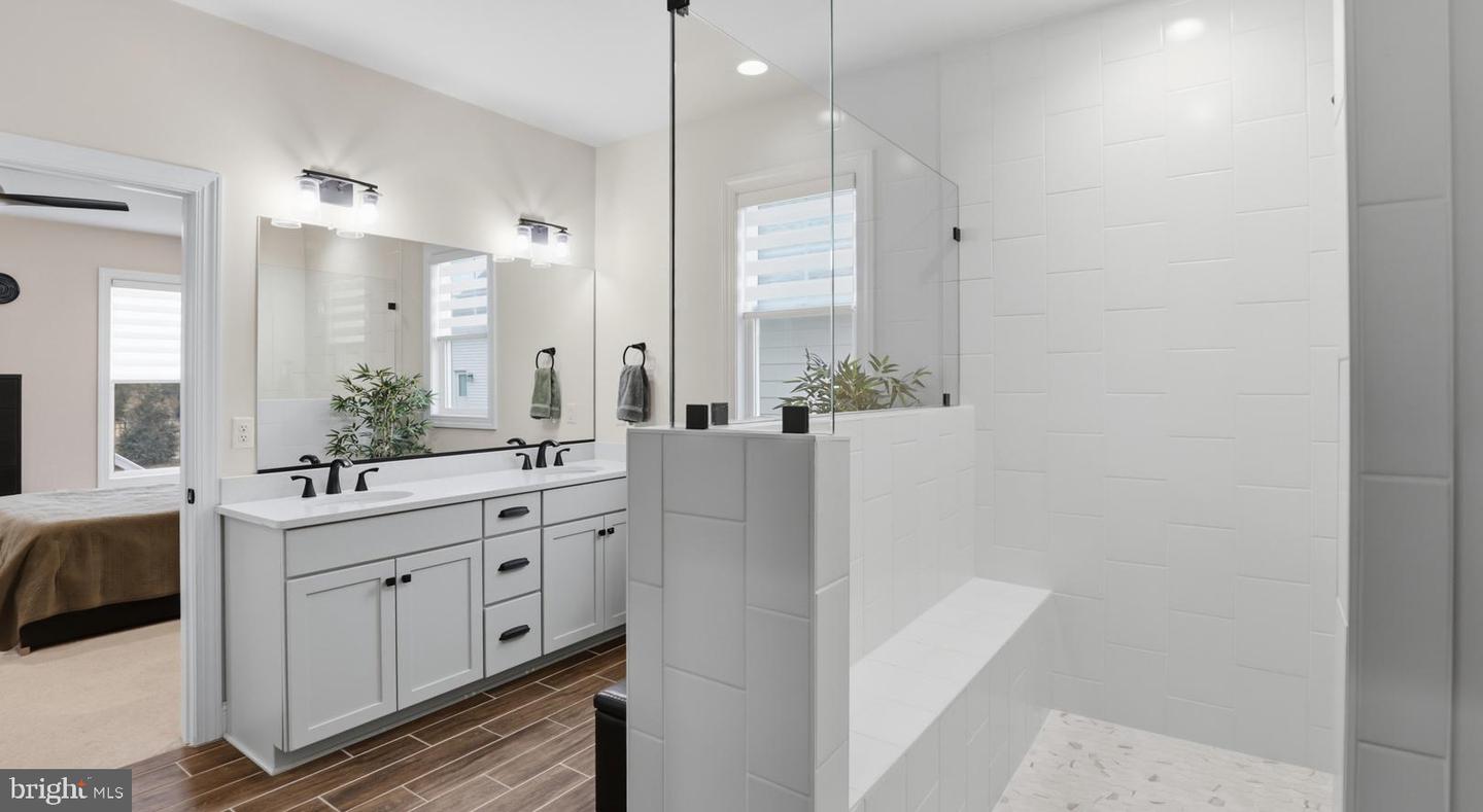 12108 GRANDVIEW HILL CT, ASHLAND, Virginia 23005, 3 Bedrooms Bedrooms, 11 Rooms Rooms,2 BathroomsBathrooms,Residential,For sale,12108 GRANDVIEW HILL CT,VAHA2001130 MLS # VAHA2001130