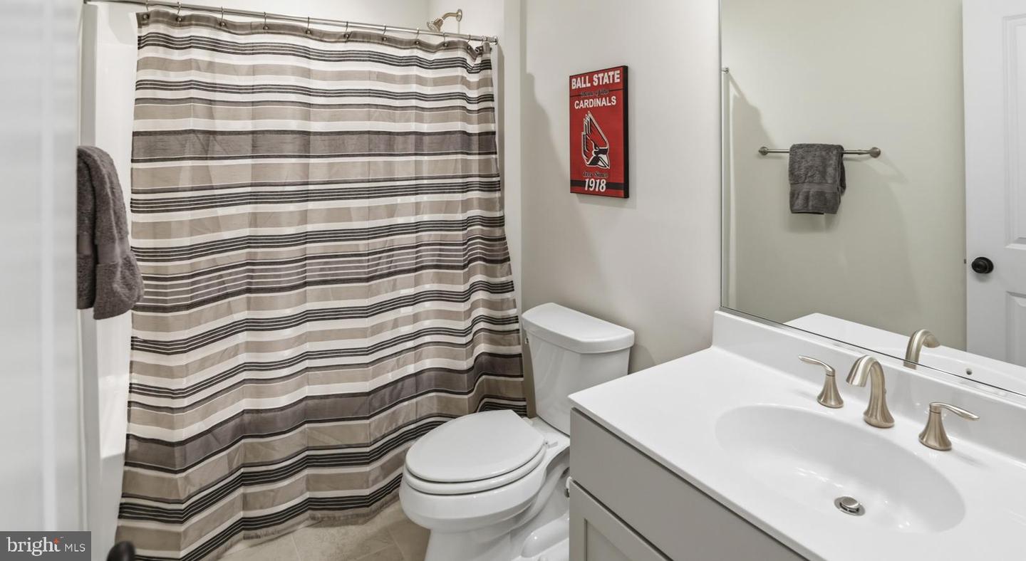 12108 GRANDVIEW HILL CT, ASHLAND, Virginia 23005, 3 Bedrooms Bedrooms, 11 Rooms Rooms,2 BathroomsBathrooms,Residential,For sale,12108 GRANDVIEW HILL CT,VAHA2001130 MLS # VAHA2001130