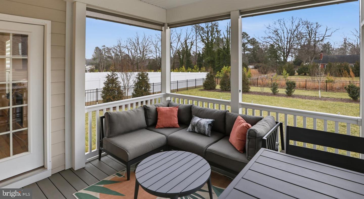 12108 GRANDVIEW HILL CT, ASHLAND, Virginia 23005, 3 Bedrooms Bedrooms, 11 Rooms Rooms,2 BathroomsBathrooms,Residential,For sale,12108 GRANDVIEW HILL CT,VAHA2001130 MLS # VAHA2001130