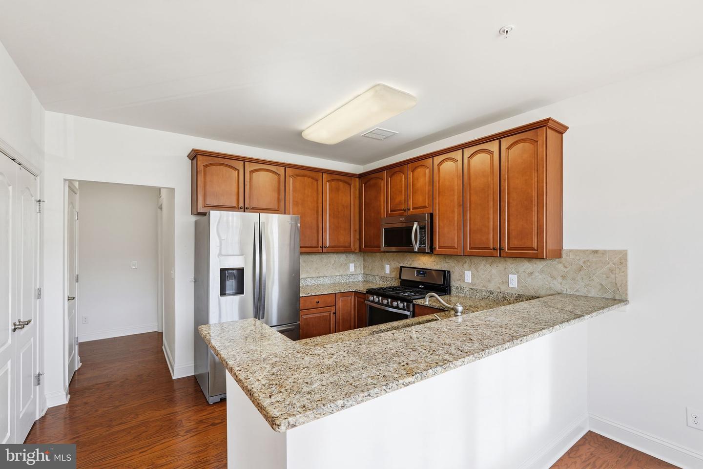 9204 CHARLESTON DR #202, MANASSAS, Virginia 20110, 3 Bedrooms Bedrooms, ,2 BathroomsBathrooms,Residential,For sale,9204 CHARLESTON DR #202,VAMN2010310 MLS # VAMN2010310