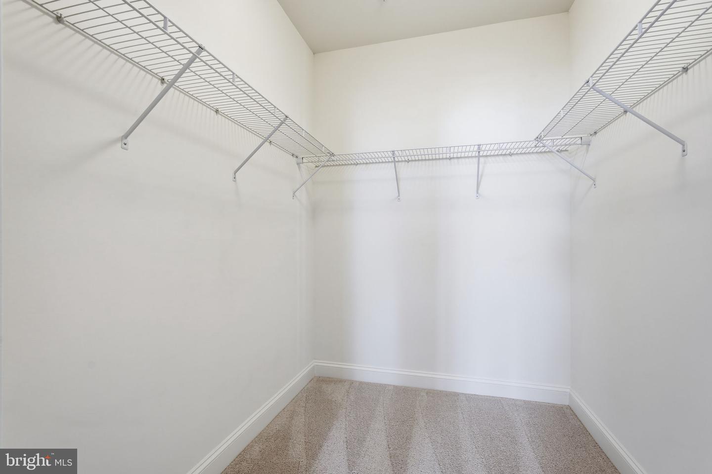 9204 CHARLESTON DR #202, MANASSAS, Virginia 20110, 3 Bedrooms Bedrooms, ,2 BathroomsBathrooms,Residential,For sale,9204 CHARLESTON DR #202,VAMN2010310 MLS # VAMN2010310