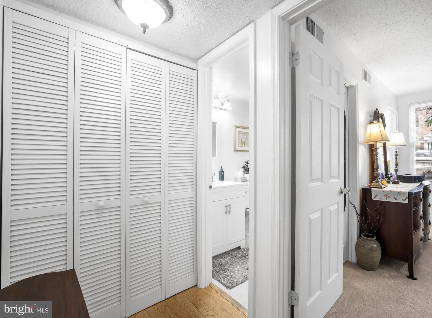 107 FORT EVANS RD NE #B, LEESBURG, Virginia 20175, 2 Bedrooms Bedrooms, 6 Rooms Rooms,1 BathroomBathrooms,Residential,For sale,107 FORT EVANS RD NE #B,VALO2116572 MLS # VALO2116572