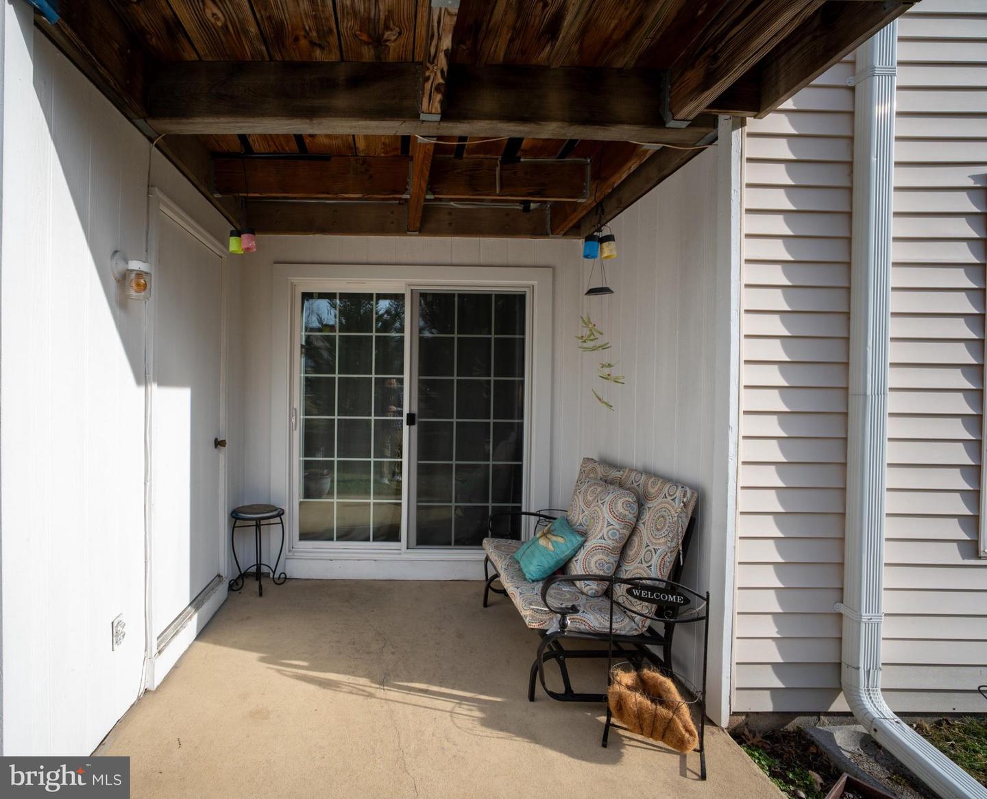 107 FORT EVANS RD NE #B, LEESBURG, Virginia 20175, 2 Bedrooms Bedrooms, 6 Rooms Rooms,1 BathroomBathrooms,Residential,For sale,107 FORT EVANS RD NE #B,VALO2116572 MLS # VALO2116572