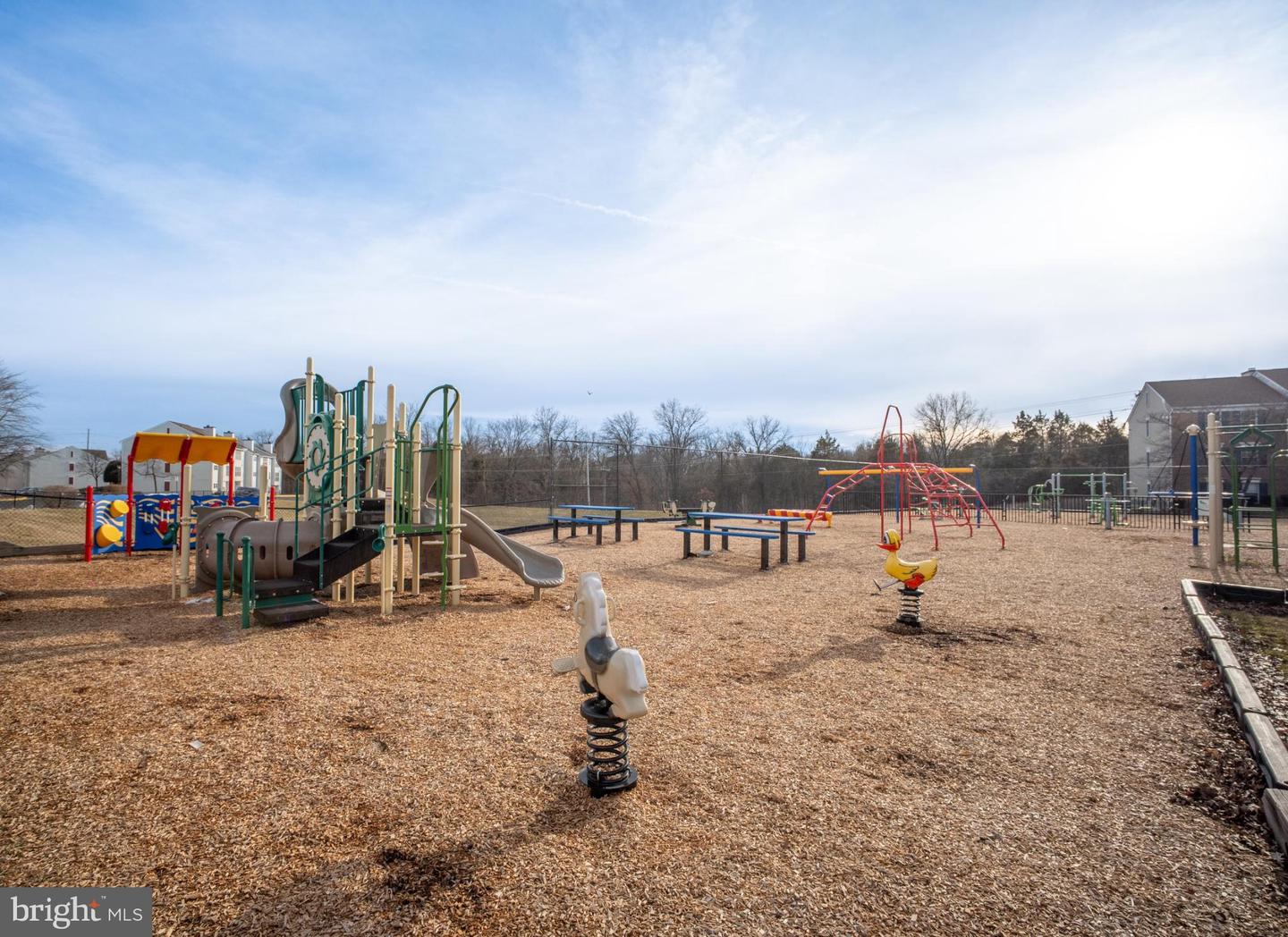 107 FORT EVANS RD NE #B, LEESBURG, Virginia 20175, 2 Bedrooms Bedrooms, 6 Rooms Rooms,1 BathroomBathrooms,Residential,For sale,107 FORT EVANS RD NE #B,VALO2116572 MLS # VALO2116572