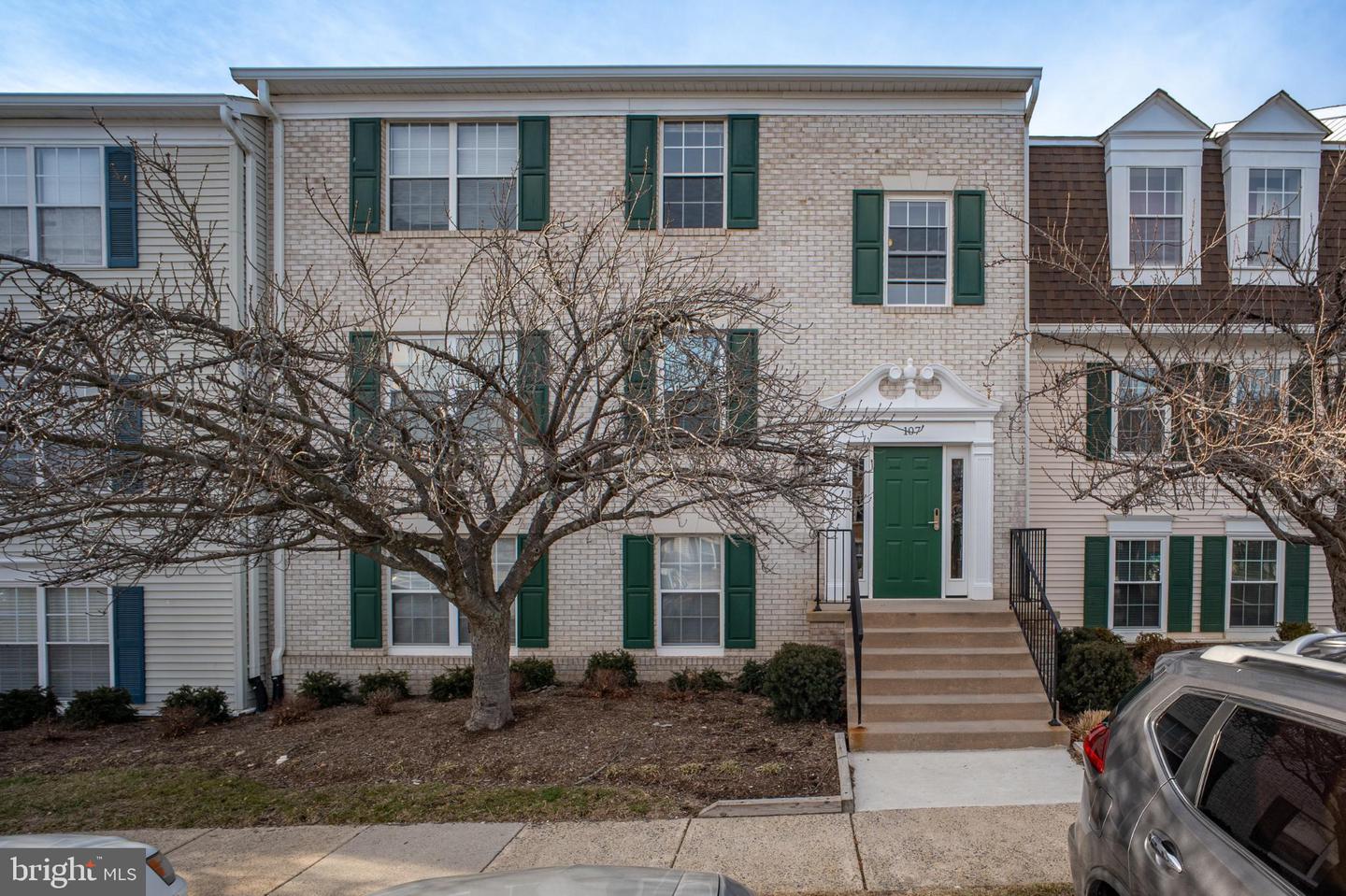 107 FORT EVANS RD NE #B, LEESBURG, Virginia 20175, 2 Bedrooms Bedrooms, 6 Rooms Rooms,1 BathroomBathrooms,Residential,For sale,107 FORT EVANS RD NE #B,VALO2116572 MLS # VALO2116572