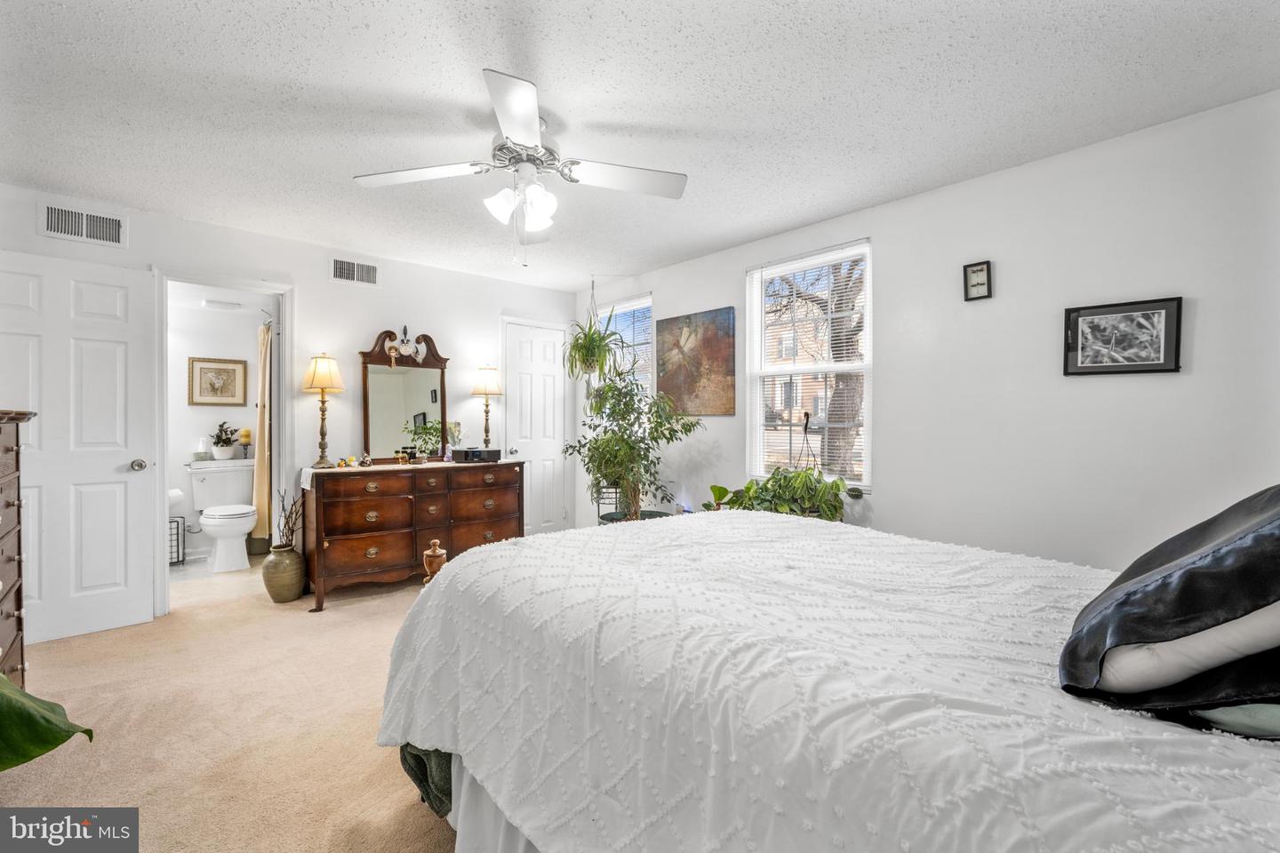 107 FORT EVANS RD NE #B, LEESBURG, Virginia 20175, 2 Bedrooms Bedrooms, 6 Rooms Rooms,1 BathroomBathrooms,Residential,For sale,107 FORT EVANS RD NE #B,VALO2116572 MLS # VALO2116572