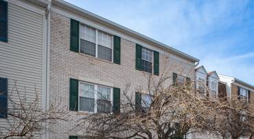 107 FORT EVANS RD NE #B, LEESBURG, Virginia 20175, 2 Bedrooms Bedrooms, 6 Rooms Rooms,1 BathroomBathrooms,Residential,For sale,107 FORT EVANS RD NE #B,VALO2116572 MLS # VALO2116572