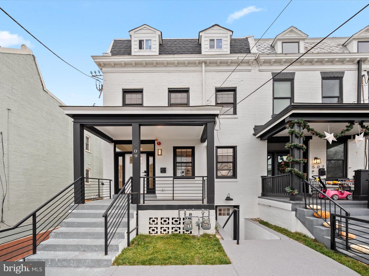 509 RANDOLPH ST NW #2, WASHINGTON, District Of Columbia 20011, 2 Bedrooms Bedrooms, 4 Rooms Rooms,1 BathroomBathrooms,Residential,For sale,509 RANDOLPH ST NW #2,DCDC2247492 MLS # DCDC2247492 509 RANDOLPH ST NW #2, WASHINGTON, District Of Columbia 20011, 2 Bedrooms Bedrooms, 4 Rooms Rooms,1 BathroomBathrooms,Residential,For sale,509 RANDOLPH ST NW #2,DCDC2247492 MLS # DCDC2247492