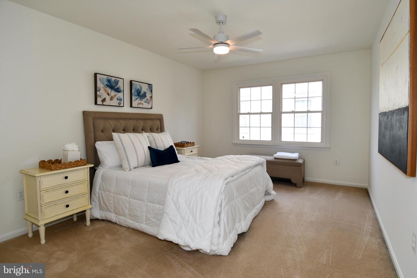 4407 GALESBURY LN, CHANTILLY, Virginia 20151, 5 Bedrooms Bedrooms, 20 Rooms Rooms,3 BathroomsBathrooms,Residential,For sale,4407 GALESBURY LN,VAFX2292588 MLS # VAFX2292588