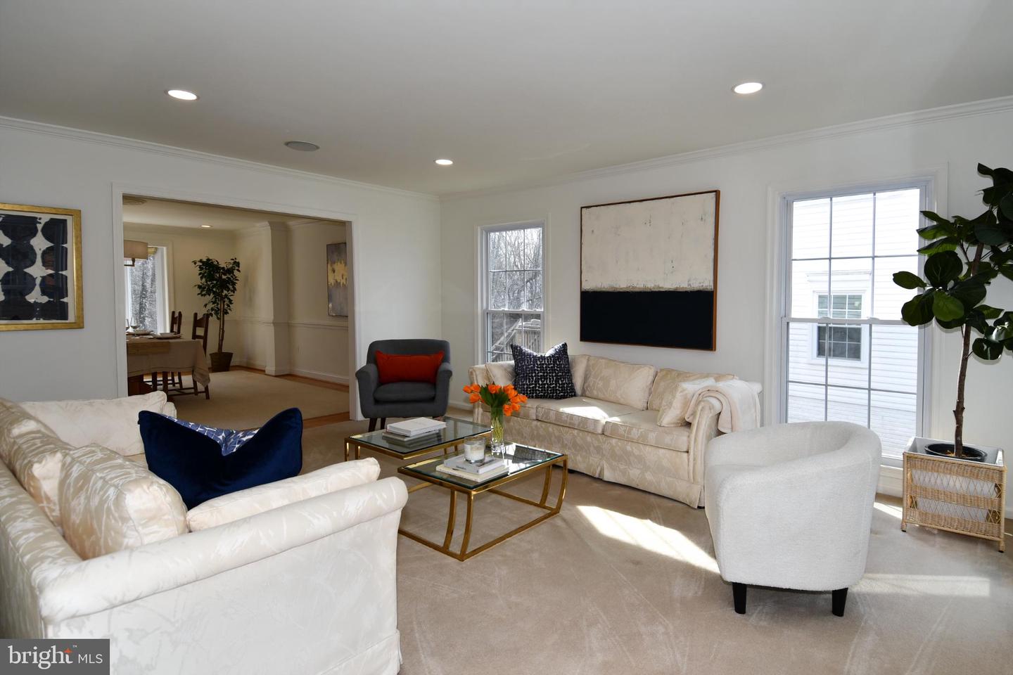 4407 GALESBURY LN, CHANTILLY, Virginia 20151, 5 Bedrooms Bedrooms, 20 Rooms Rooms,3 BathroomsBathrooms,Residential,For sale,4407 GALESBURY LN,VAFX2292588 MLS # VAFX2292588