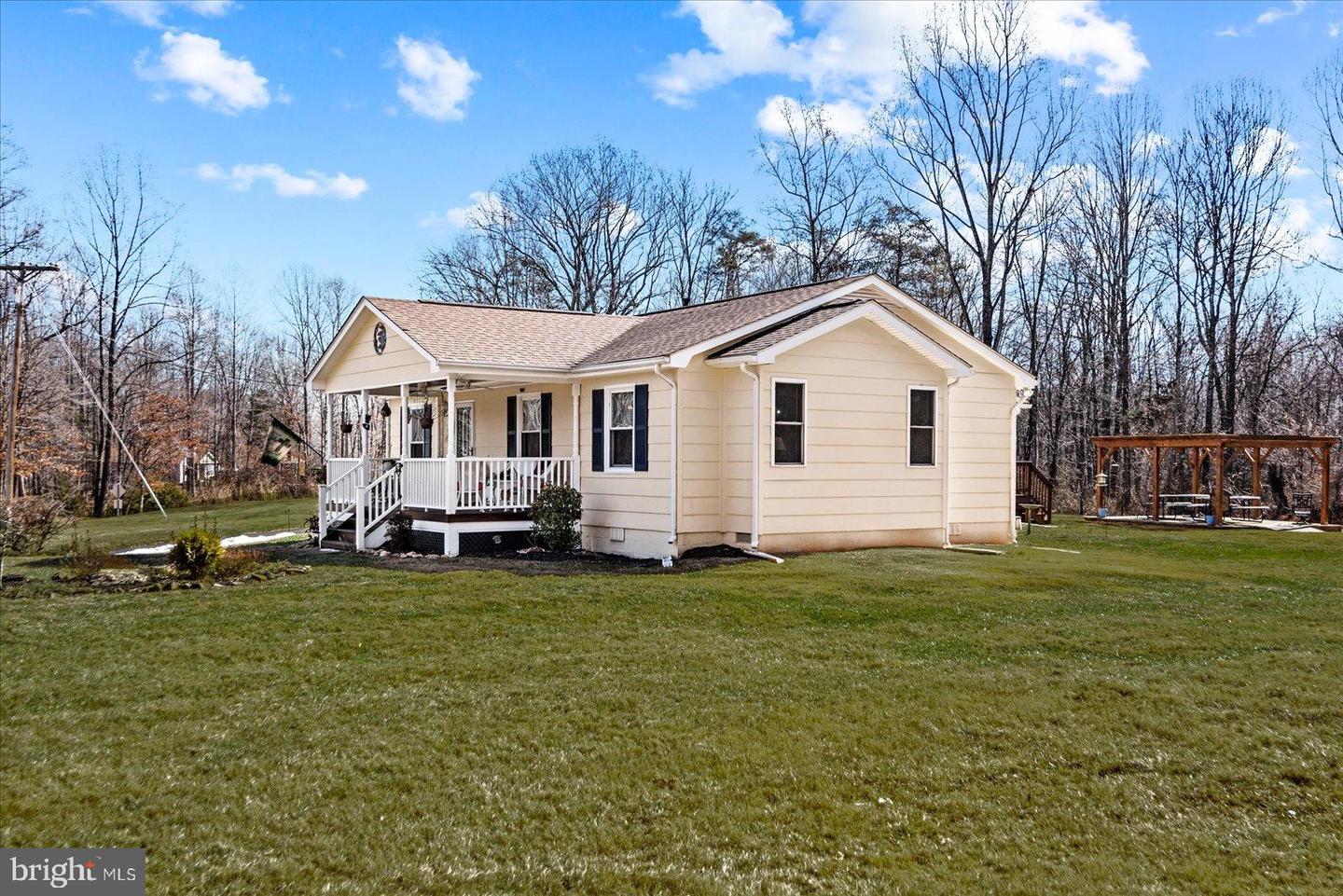 14222 REVA RD, REVA, Virginia 22735, 2 Bedrooms Bedrooms, 6 Rooms Rooms,1 BathroomBathrooms,Residential,For sale,14222 REVA RD,VACU2012764 MLS # VACU2012764