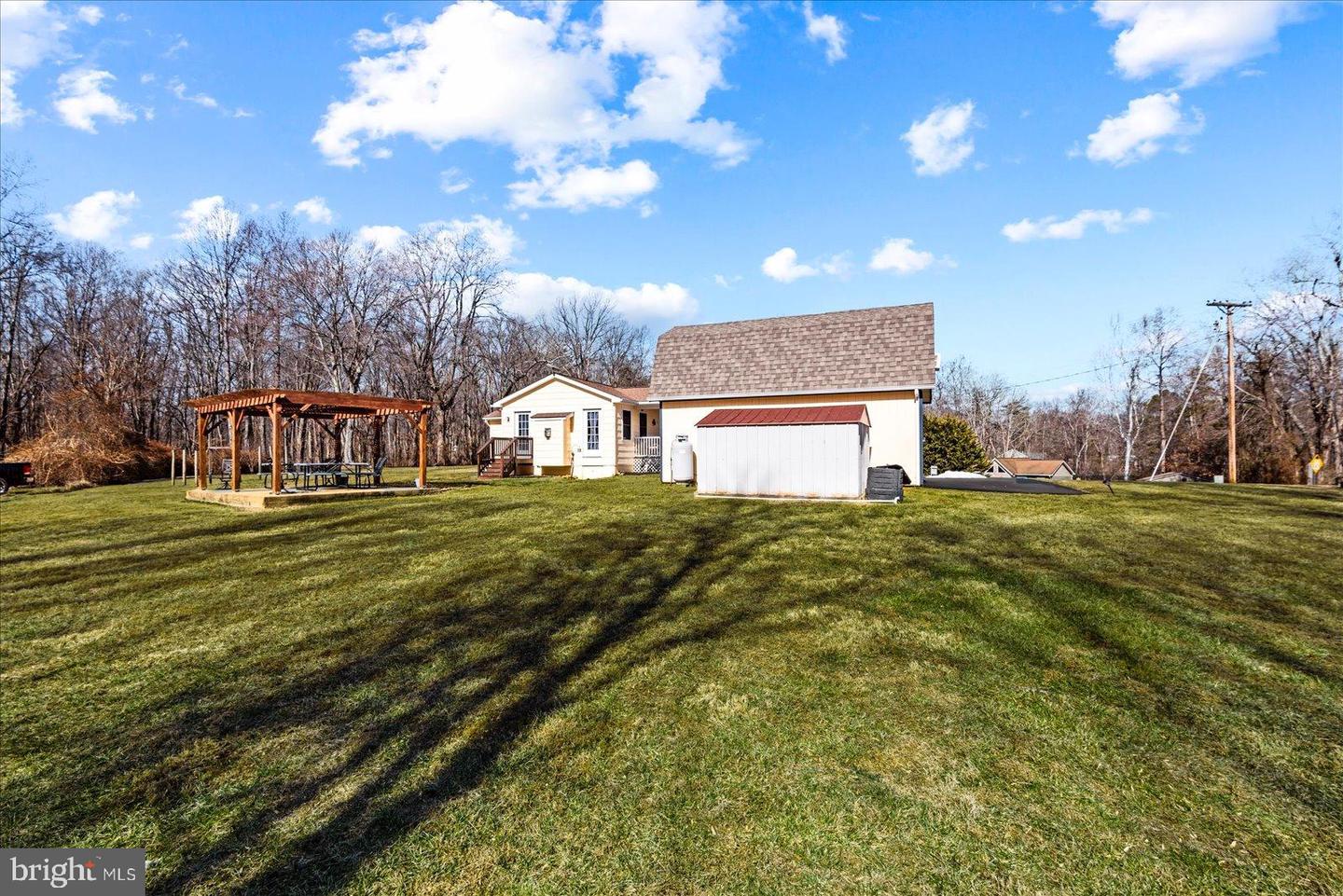 14222 REVA RD, REVA, Virginia 22735, 2 Bedrooms Bedrooms, 6 Rooms Rooms,1 BathroomBathrooms,Residential,For sale,14222 REVA RD,VACU2012764 MLS # VACU2012764