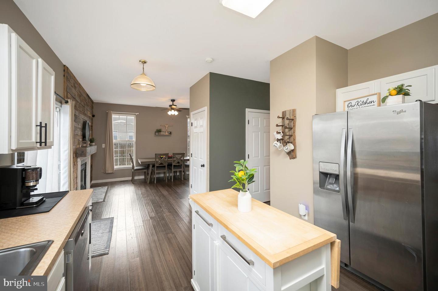 6808 ROBNEL CT, FREDERICKSBURG, Virginia 22407, 4 Bedrooms Bedrooms, ,3 BathroomsBathrooms,Residential,For sale,6808 ROBNEL CT,VASP2039536 MLS # VASP2039536 6808 ROBNEL CT, FREDERICKSBURG, Virginia 22407, 4 Bedrooms Bedrooms, ,3 BathroomsBathrooms,Residential,For sale,6808 ROBNEL CT,VASP2039536 MLS # VASP2039536