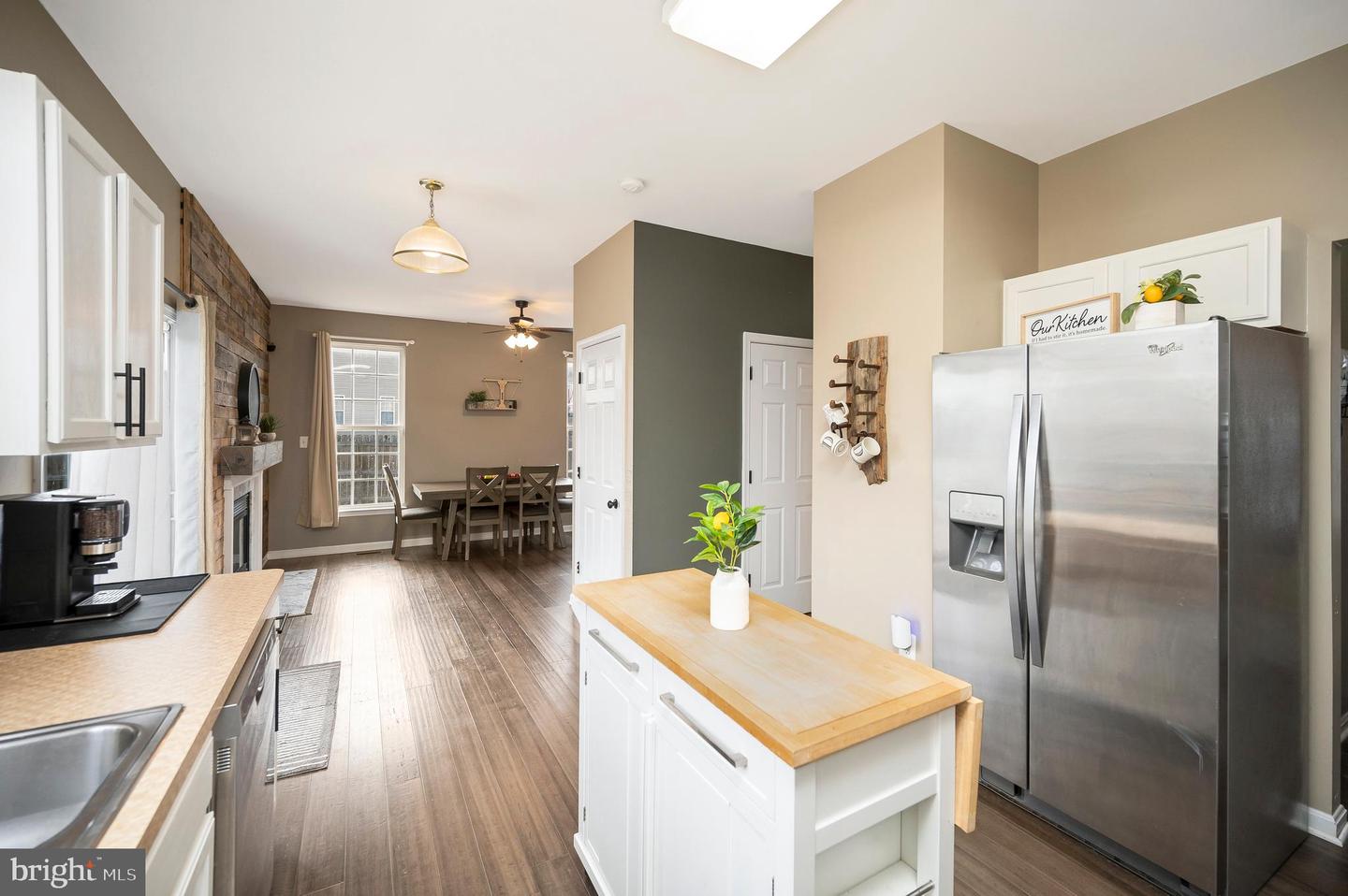 6808 ROBNEL CT, FREDERICKSBURG, Virginia 22407, 4 Bedrooms Bedrooms, ,3 BathroomsBathrooms,Residential,For sale,6808 ROBNEL CT,VASP2039536 MLS # VASP2039536 6808 ROBNEL CT, FREDERICKSBURG, Virginia 22407, 4 Bedrooms Bedrooms, ,3 BathroomsBathrooms,Residential,For sale,6808 ROBNEL CT,VASP2039536 MLS # VASP2039536