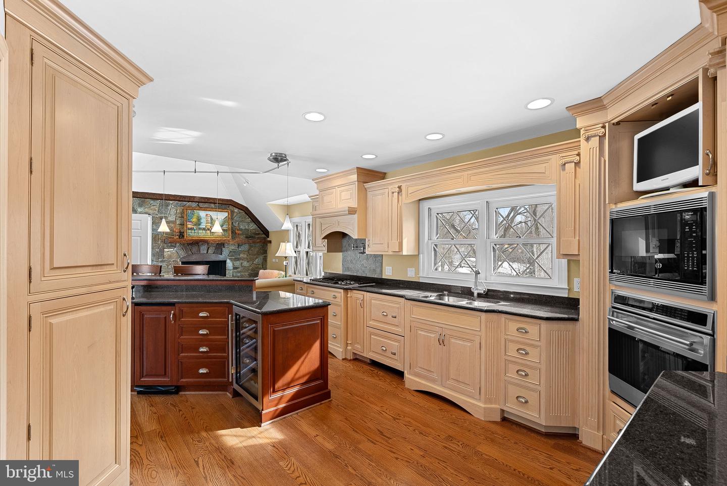 714 SENECA RD, GREAT FALLS, Virginia 22066, 5 Bedrooms Bedrooms, ,3 BathroomsBathrooms,Residential,For sale,714 SENECA RD,VAFX2292614 MLS # VAFX2292614