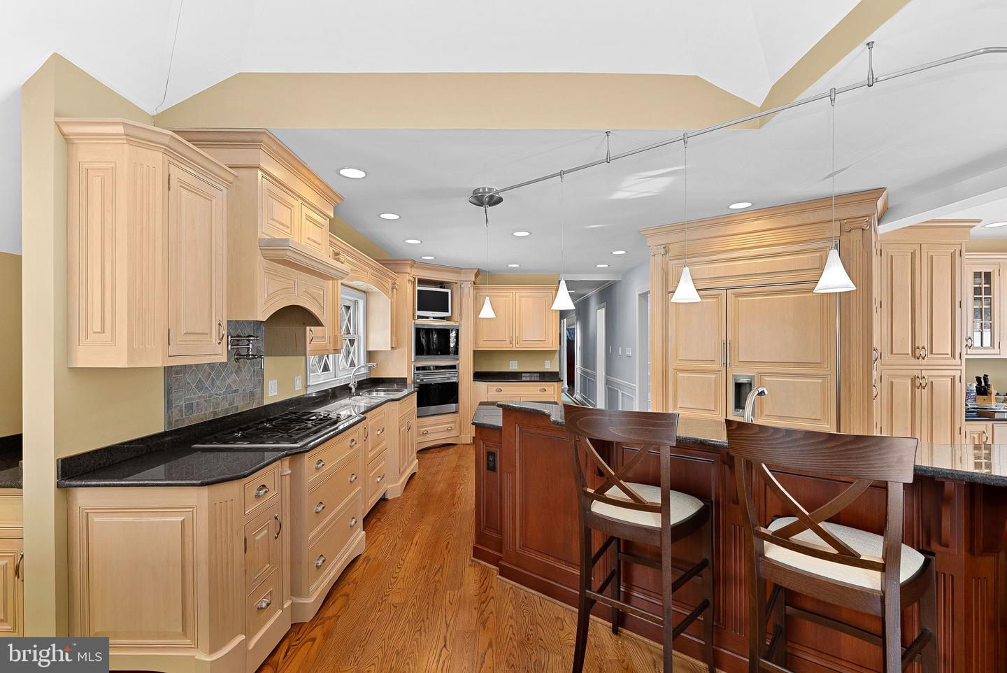 714 SENECA RD, GREAT FALLS, Virginia 22066, 5 Bedrooms Bedrooms, ,3 BathroomsBathrooms,Residential,For sale,714 SENECA RD,VAFX2292614 MLS # VAFX2292614