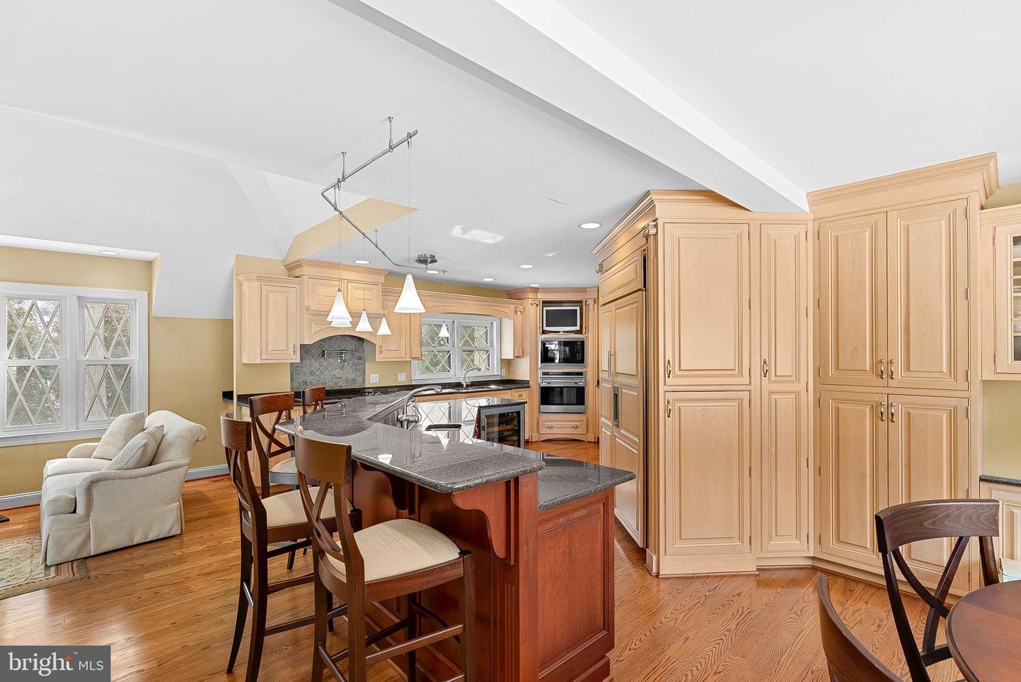 714 SENECA RD, GREAT FALLS, Virginia 22066, 5 Bedrooms Bedrooms, ,3 BathroomsBathrooms,Residential,For sale,714 SENECA RD,VAFX2292614 MLS # VAFX2292614