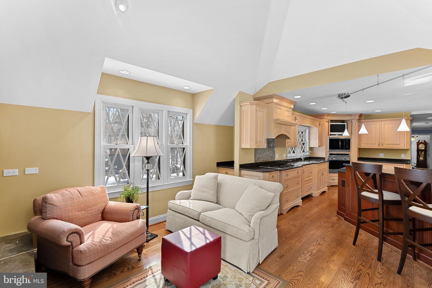 714 SENECA RD, GREAT FALLS, Virginia 22066, 5 Bedrooms Bedrooms, ,3 BathroomsBathrooms,Residential,For sale,714 SENECA RD,VAFX2292614 MLS # VAFX2292614