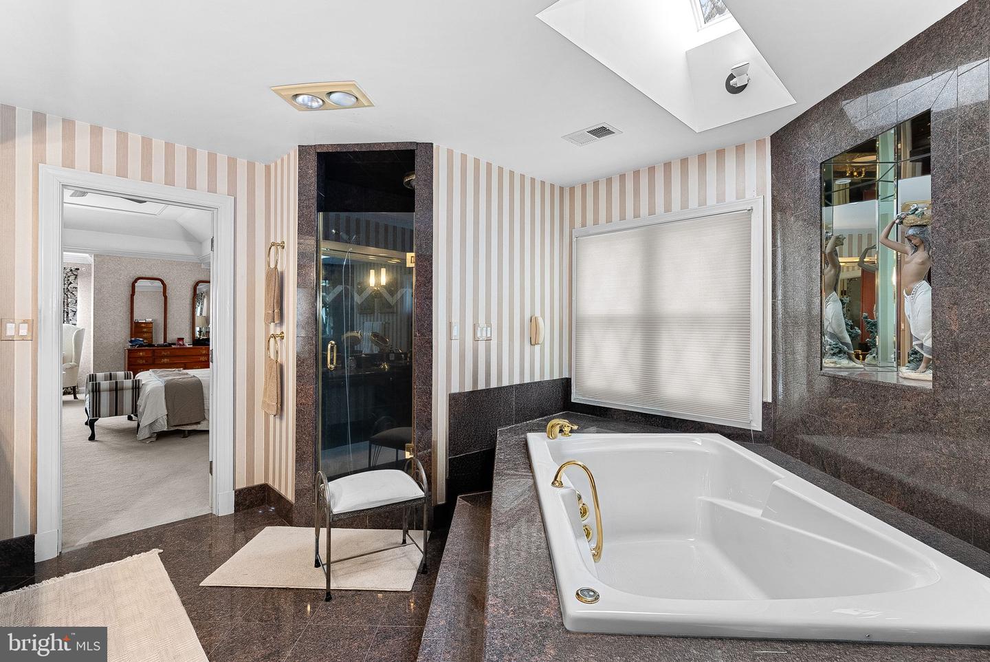 714 SENECA RD, GREAT FALLS, Virginia 22066, 5 Bedrooms Bedrooms, ,3 BathroomsBathrooms,Residential,For sale,714 SENECA RD,VAFX2292614 MLS # VAFX2292614