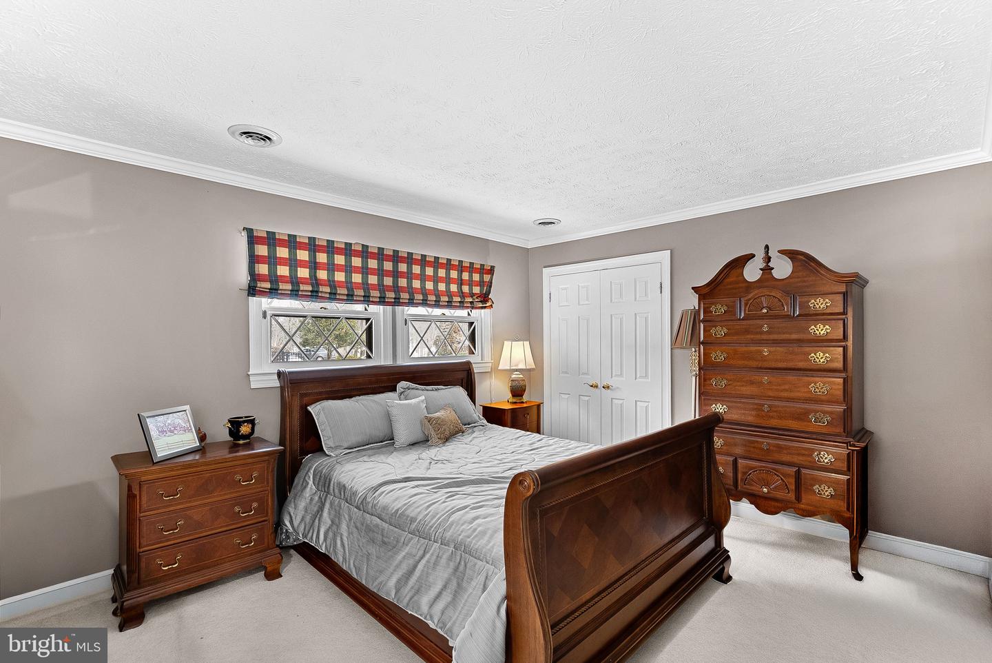 714 SENECA RD, GREAT FALLS, Virginia 22066, 5 Bedrooms Bedrooms, ,3 BathroomsBathrooms,Residential,For sale,714 SENECA RD,VAFX2292614 MLS # VAFX2292614