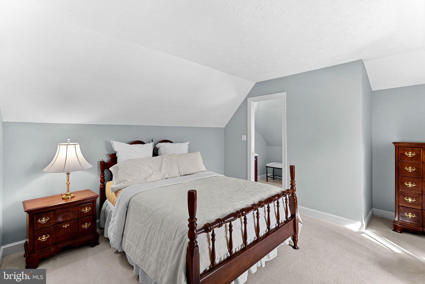 714 SENECA RD, GREAT FALLS, Virginia 22066, 5 Bedrooms Bedrooms, ,3 BathroomsBathrooms,Residential,For sale,714 SENECA RD,VAFX2292614 MLS # VAFX2292614