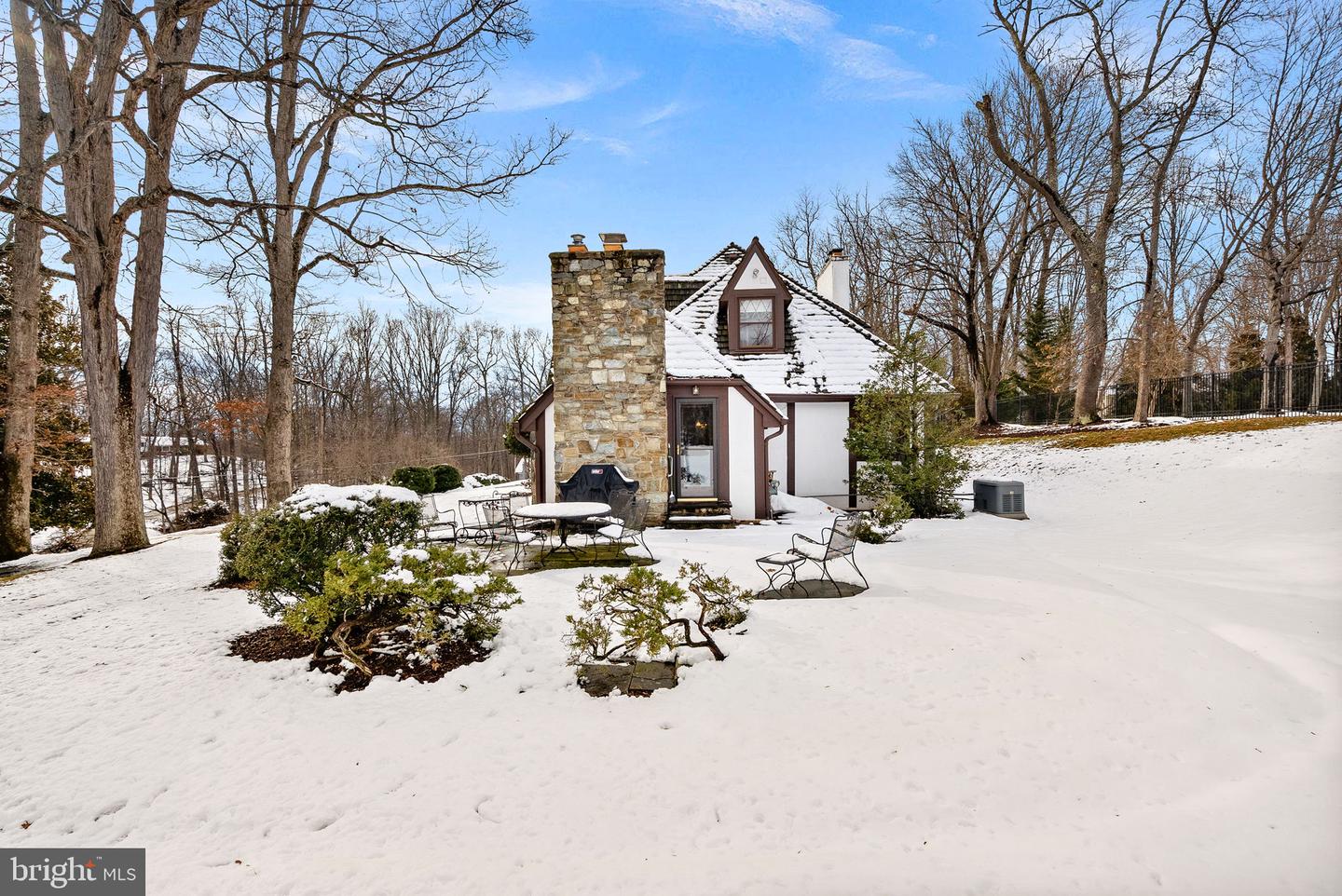 714 SENECA RD, GREAT FALLS, Virginia 22066, 5 Bedrooms Bedrooms, ,3 BathroomsBathrooms,Residential,For sale,714 SENECA RD,VAFX2292614 MLS # VAFX2292614