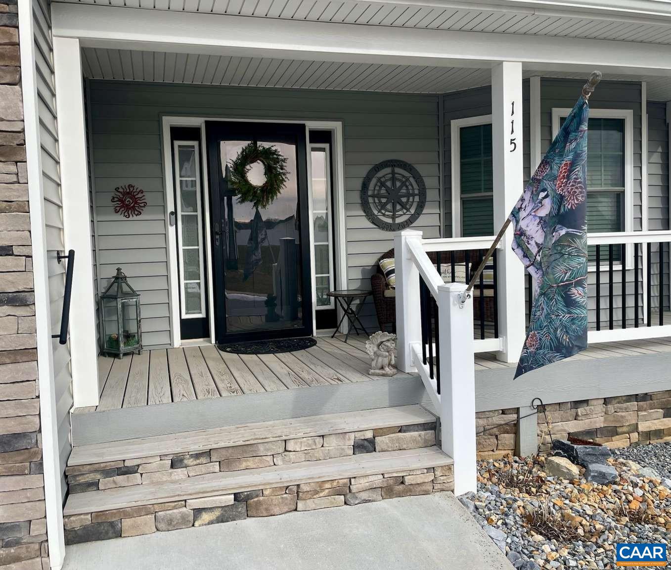 115 HULL HILLS LN, STAUNTON, Virginia 24401, 4 Bedrooms Bedrooms, ,2 BathroomsBathrooms,Residential,For sale,115 HULL HILLS LN,673633 MLS # 673633