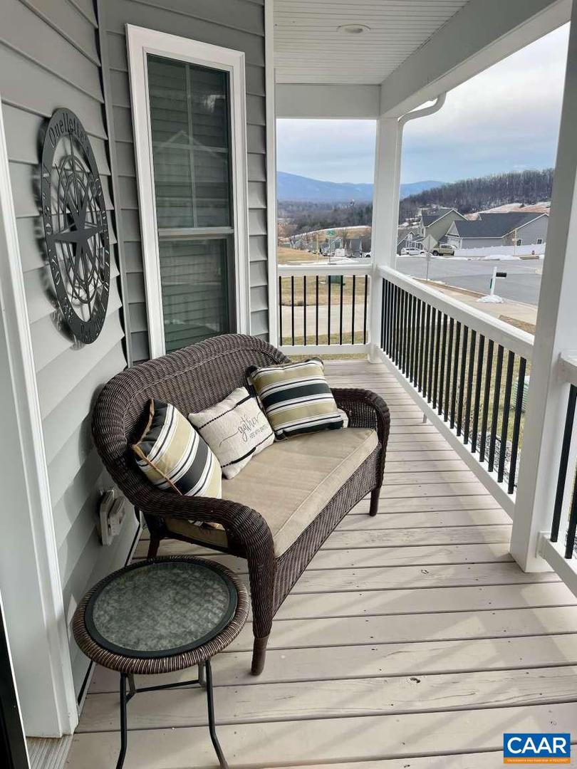 115 HULL HILLS LN, STAUNTON, Virginia 24401, 4 Bedrooms Bedrooms, ,2 BathroomsBathrooms,Residential,For sale,115 HULL HILLS LN,673633 MLS # 673633