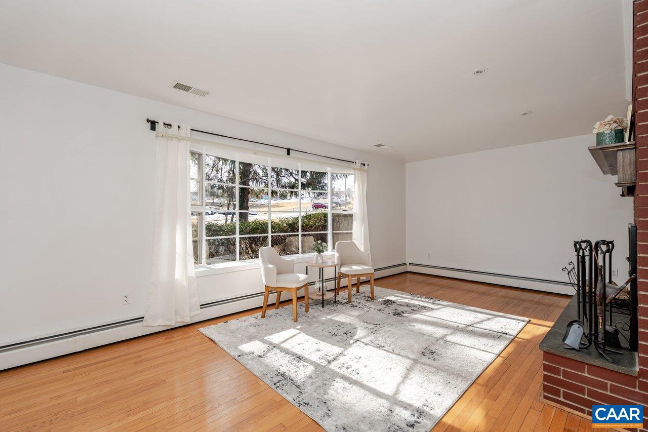 1408 N COALTER ST, STAUNTON, Virginia 24401, 3 Bedrooms Bedrooms, ,2 BathroomsBathrooms,Residential,For sale,1408 N COALTER ST,673634 MLS # 673634 1408 N COALTER ST, STAUNTON, Virginia 24401, 3 Bedrooms Bedrooms, ,2 BathroomsBathrooms,Residential,For sale,1408 N COALTER ST,673634 MLS # 673634