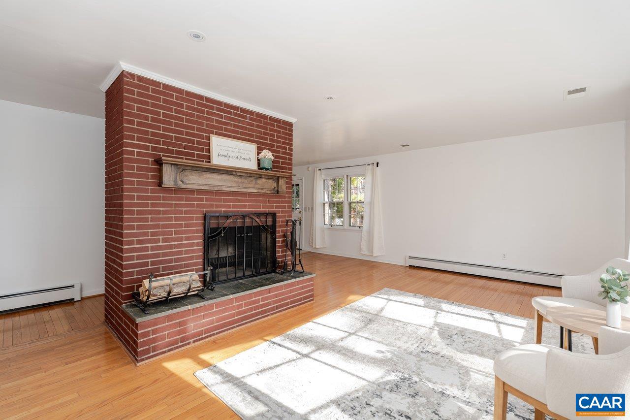 1408 N COALTER ST, STAUNTON, Virginia 24401, 3 Bedrooms Bedrooms, ,2 BathroomsBathrooms,Residential,For sale,1408 N COALTER ST,673634 MLS # 673634 1408 N COALTER ST, STAUNTON, Virginia 24401, 3 Bedrooms Bedrooms, ,2 BathroomsBathrooms,Residential,For sale,1408 N COALTER ST,673634 MLS # 673634