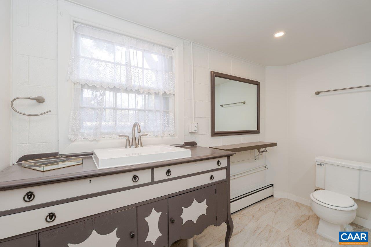 1408 N COALTER ST, STAUNTON, Virginia 24401, 3 Bedrooms Bedrooms, ,2 BathroomsBathrooms,Residential,For sale,1408 N COALTER ST,673634 MLS # 673634 1408 N COALTER ST, STAUNTON, Virginia 24401, 3 Bedrooms Bedrooms, ,2 BathroomsBathrooms,Residential,For sale,1408 N COALTER ST,673634 MLS # 673634