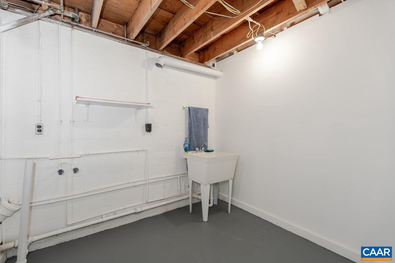 1408 N COALTER ST, STAUNTON, Virginia 24401, 3 Bedrooms Bedrooms, ,2 BathroomsBathrooms,Residential,For sale,1408 N COALTER ST,673634 MLS # 673634 1408 N COALTER ST, STAUNTON, Virginia 24401, 3 Bedrooms Bedrooms, ,2 BathroomsBathrooms,Residential,For sale,1408 N COALTER ST,673634 MLS # 673634