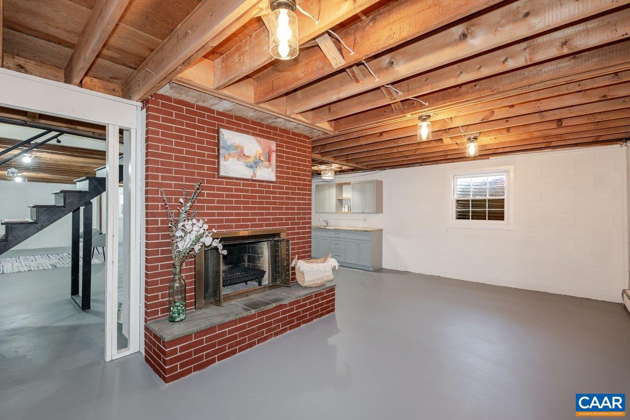 1408 N COALTER ST, STAUNTON, Virginia 24401, 3 Bedrooms Bedrooms, ,2 BathroomsBathrooms,Residential,For sale,1408 N COALTER ST,673634 MLS # 673634 1408 N COALTER ST, STAUNTON, Virginia 24401, 3 Bedrooms Bedrooms, ,2 BathroomsBathrooms,Residential,For sale,1408 N COALTER ST,673634 MLS # 673634