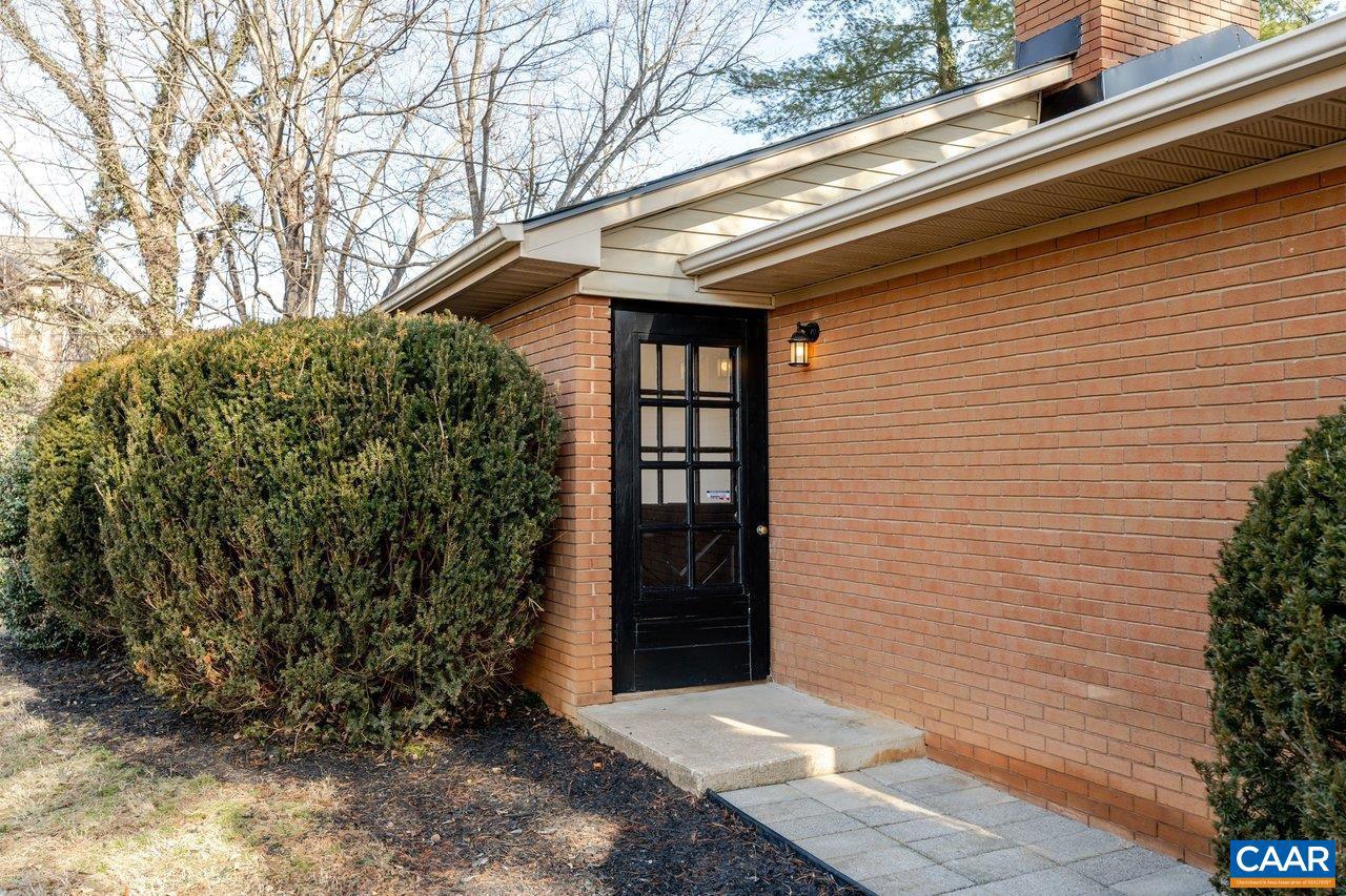 1408 N COALTER ST, STAUNTON, Virginia 24401, 3 Bedrooms Bedrooms, ,2 BathroomsBathrooms,Residential,For sale,1408 N COALTER ST,673634 MLS # 673634 1408 N COALTER ST, STAUNTON, Virginia 24401, 3 Bedrooms Bedrooms, ,2 BathroomsBathrooms,Residential,For sale,1408 N COALTER ST,673634 MLS # 673634