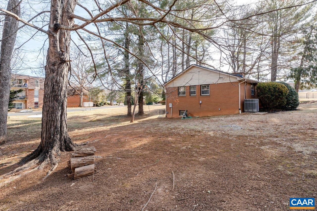 1408 N COALTER ST, STAUNTON, Virginia 24401, 3 Bedrooms Bedrooms, ,2 BathroomsBathrooms,Residential,For sale,1408 N COALTER ST,673634 MLS # 673634 1408 N COALTER ST, STAUNTON, Virginia 24401, 3 Bedrooms Bedrooms, ,2 BathroomsBathrooms,Residential,For sale,1408 N COALTER ST,673634 MLS # 673634