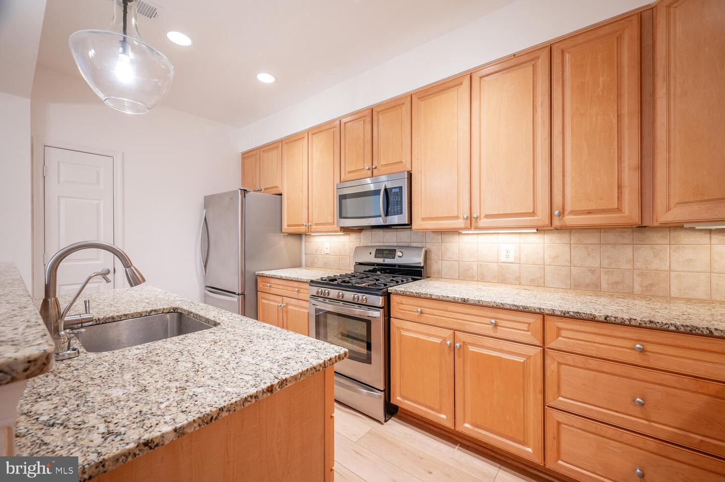 10328 SAGER AVE #217, FAIRFAX, Virginia 22030, 2 Bedrooms Bedrooms, ,2 BathroomsBathrooms,Residential,For sale,10328 SAGER AVE #217,VAFC2007818 MLS # VAFC2007818 10328 SAGER AVE #217, FAIRFAX, Virginia 22030, 2 Bedrooms Bedrooms, ,2 BathroomsBathrooms,Residential,For sale,10328 SAGER AVE #217,VAFC2007818 MLS # VAFC2007818