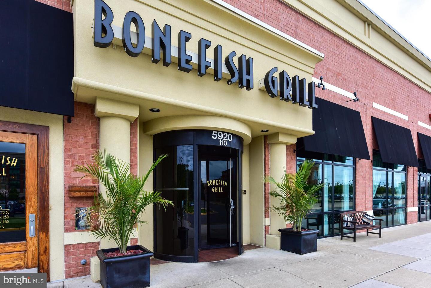 6543 GRANGE LN #202, ALEXANDRIA, Virginia 22315, 2 Bedrooms Bedrooms, ,2 BathroomsBathrooms,Residential,For sale,6543 GRANGE LN #202,VAFX2292644 MLS # VAFX2292644